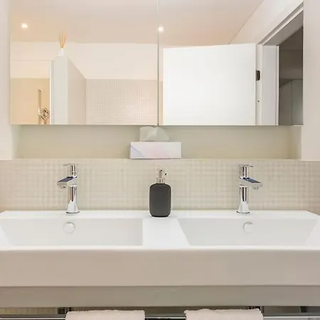 Luxus Mit Garten 아파트 *