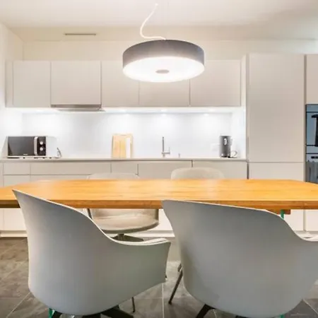 アパート Luxus Mit Garten チューリッヒ